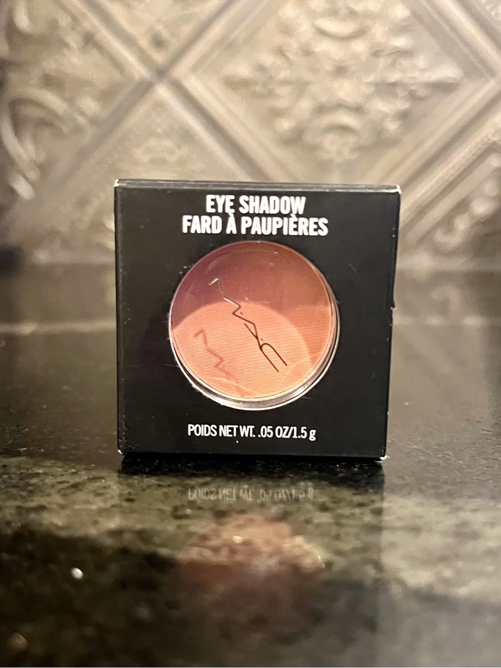 MAC Cosmetics Single Eyeshadow - Shell Peach- satin eyeshadow